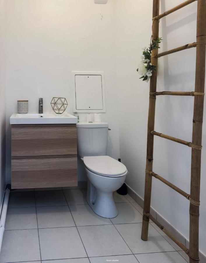 Spacieux Appart Terrasse Metro Hopital 4Pers Wifi Вилжуиф Екстериор снимка
