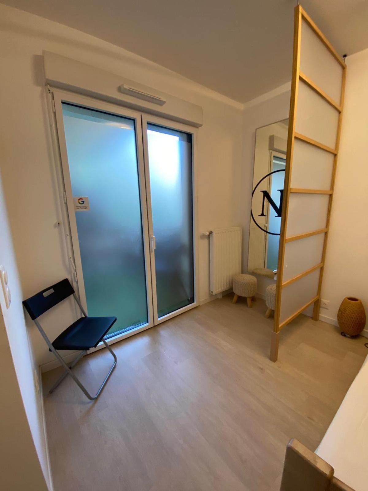 Spacieux Appart Terrasse Metro Hopital 4Pers Wifi Вилжуиф Екстериор снимка