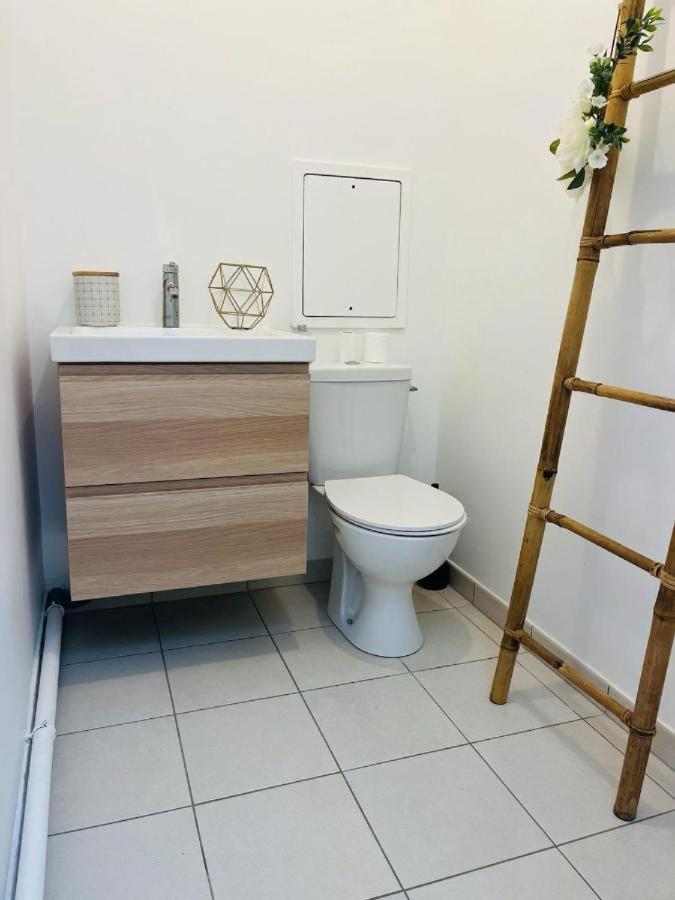 Spacieux Appart Terrasse Metro Hopital 4Pers Wifi Вилжуиф Екстериор снимка